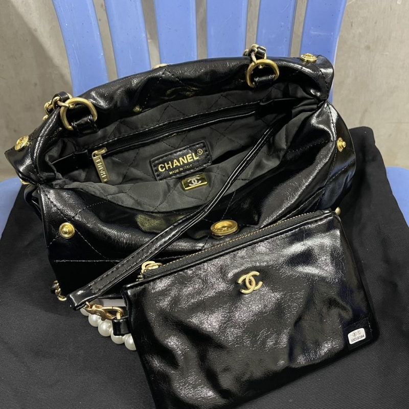 Ch**el hobo 22 bags